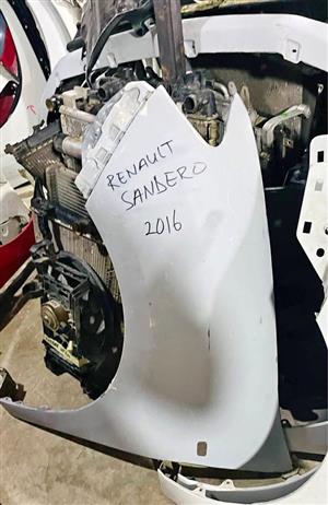 Renault Sandero fender 2016