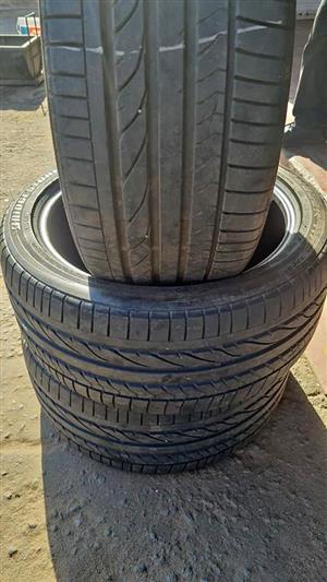 3x275/40/R20 Bridgestone Runflat tyres