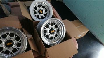 15 inch 8.5j all round still new comes with boxes 6.5k pcd 4/100 and 4/114 