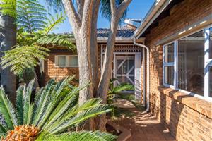 House For Sale in Rangeview