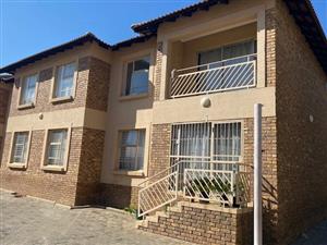 Spacious and Secure 1 Bedroom Apartment in Rensburg, Heidelberg - Available immediately!