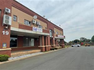 Miracle Retail Park: Warehouse / Showroom / Factory To Let in Hennopspark, Centurion with Retail Possibilities!