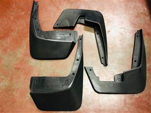 Mudflaps NP200