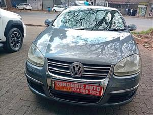 2010 JETTA 5 1.6 MANUAL PETROL 109.000KM GREY COLOUR  LEATHER SEATS SPARE KEY