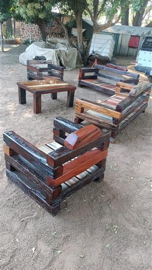 7 sitplek sitkamer stel plus tafel