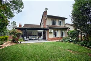 3 Bedroom 2 Bathroom Townhouse - Best in the complex