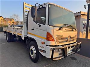 2017 HINO 500 SERIES 1626 – 8 TON FLAT DECK TRUCK