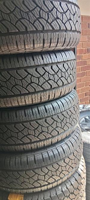 4x Continental ATR bakkie 17