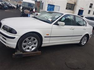 BMW E46 323i - 2003