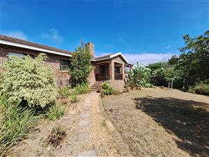 Dual Living Opportunity in Prime Wavecrest Location