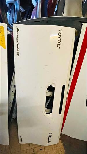 Toyota Hilux GD6 Legend tailgate