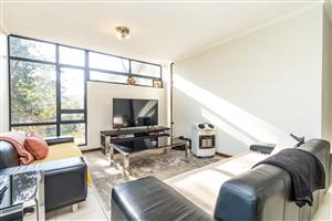 Upmarket 2 bedroom 1st Floor Apartment For Sale