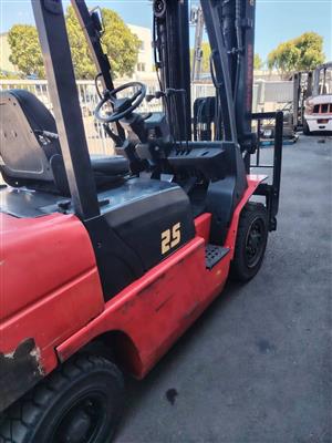 2015 Manhand 2.5 ton Diesel For Sale