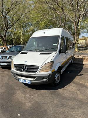 2013 Mercedes Benz sprinter bus with a 2,8 GD6 toyota engine