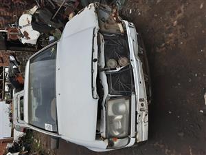 Stripping Mercedes-Benz 300E W124 1991 for Spares