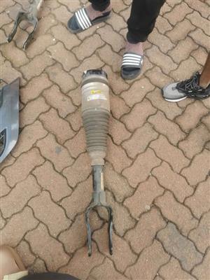 Jeep grand Cherokee right front shock