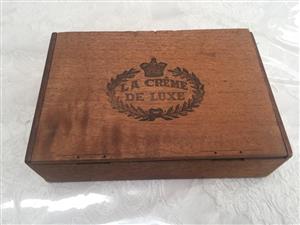 Cigar /storage box - "La Creme De Luxe"