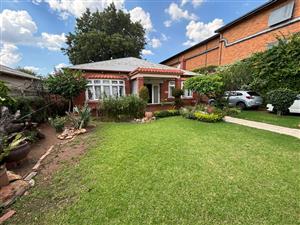 Prime Investment Opportunity – Spacious Home on Double Stand in Orange Grove