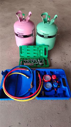 Refrigerator refilling equipment