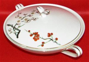 RC Japan Vintage Serving Dish with Lid Medium