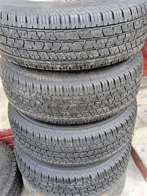 Toyota Hilux 16inch(WITH NEW TYRES)
