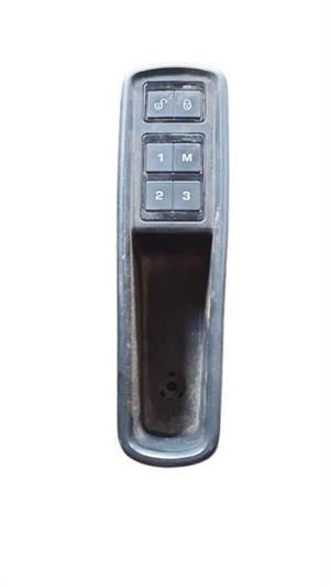 JAGUAR XE DRIVER SEAT MEMORY & DOOR LOCK SWITCH PANEL (2015-2020) 