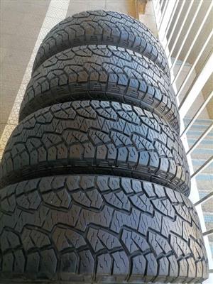 A set of 265/65/17 Hankook DynaproA/T like 90% thred life