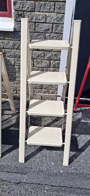 Step Ladders 