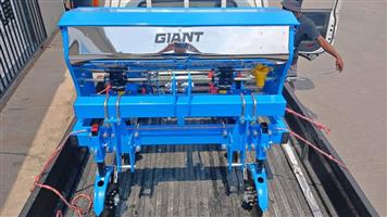 Maize and SOYABEAN PLANTER