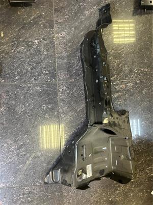 OEM Toyota H200 front inner fender apron sub-assembly