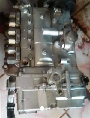 DIESEL INJECTOR PUMP FOR KATO BELL KOBELCO EXCAVZYORS