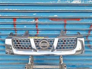 Nissan Np300 Bakkie Front Top Grille (2009 - 2018)