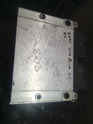 2021 Kia Rio ECU computer box  391992M005  ECUS ECM Module OEM 4C8 777 B1