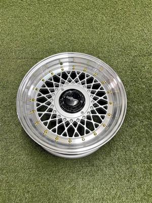 15 INCH ROTIFORM MESH DESIGN RIM SET