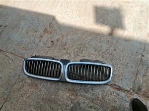 BMW 735i Front grille