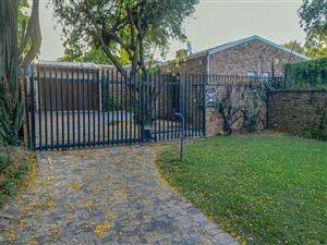 3 Bedroom House for Sale in Edenburg, Rivonia