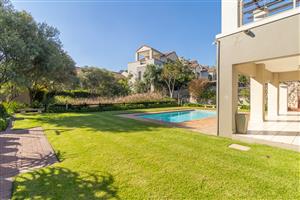 Light, Loft & Laid Back Living in Douglasdale!