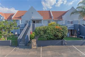 Priced to Sell- Absolutely Stunning