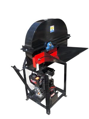 Hammer mill with 7hp petrol engine complete with accessories.