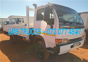 2011 NISSAN UD 40 DROPSIDE TRUCK FOR SALE (T16)