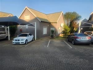Townhouse Rental Monthly in Bassonia