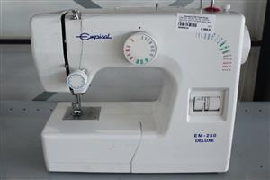 SALE IMPISAL WHITE SEWING MACHINE WITH CABLE PEDAL IN BOX  S066601A