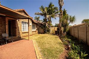Townhouse For Sale in Doornpoort