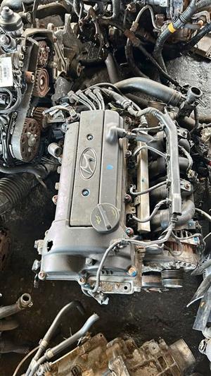 HYUNDAI G4LA ENGINE 