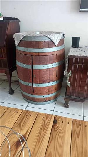Display wine vat