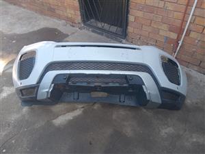 Range rover evoque front bumper complete 