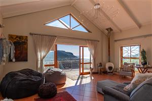 House For Sale in Fish Hoek