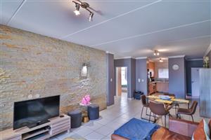 Resort-Style Living in Morningside: 2-Bedroom Ground Floor Apartment