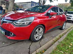 2015 Renault Clio 900T Petrol  Manual  Red Color