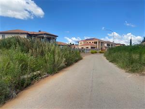 Vacant Land for Sale in Serala View